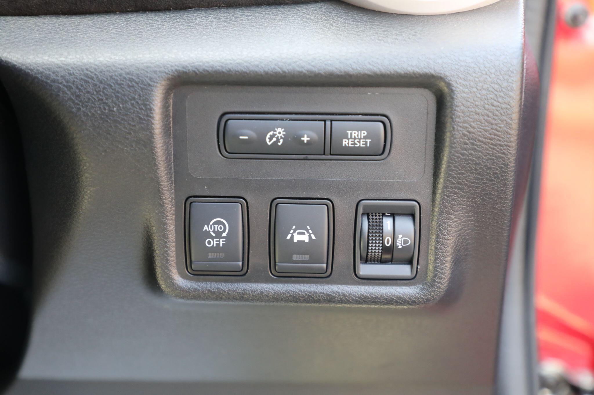 Large vehicle image